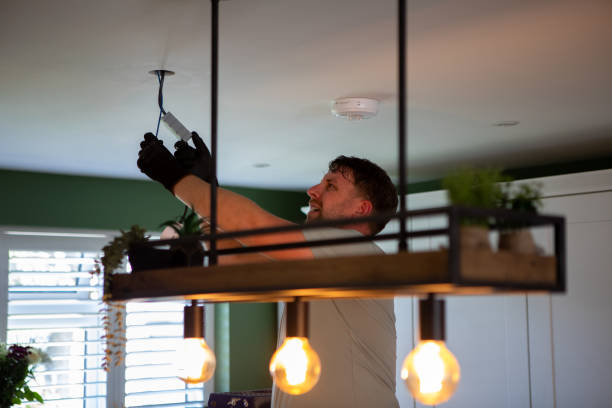 Best Residential Electrician Services  in Moss Bluff, LA